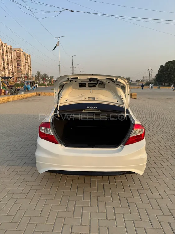 Honda Civic 2013 for Sale in Karachi Honda Civic 2013 for Sale in Karachi Image-17