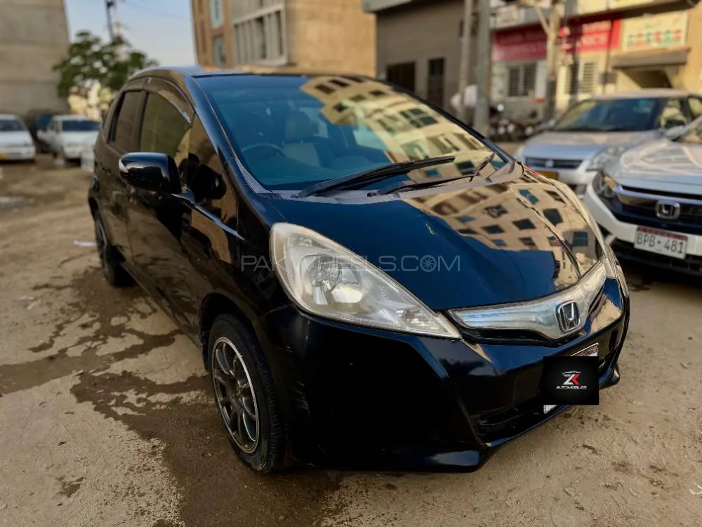 Honda Fit 2011 for Sale in Karachi Honda Fit 2011 for Sale in Karachi Image-1