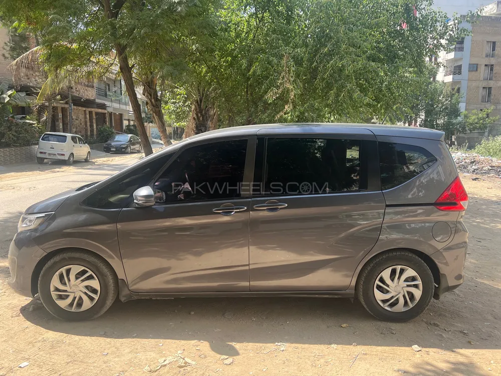 Honda Freed 2017 for Sale in Karachi Honda Freed 2017 for Sale in Karachi Image-5