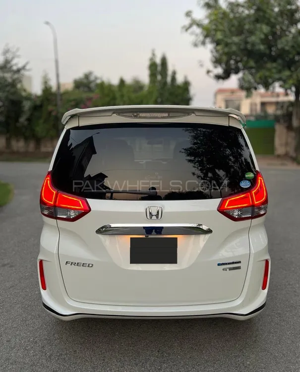 Honda Freed 2017 for Sale in Lahore Honda Freed 2017 for Sale in Lahore Image-5