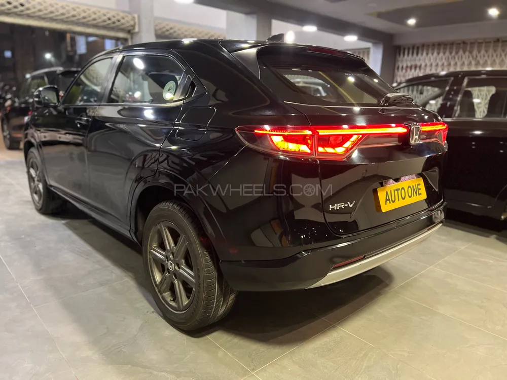 Honda HR-V 2023 for Sale in Karachi Honda HR-V 2023 for Sale in Karachi Image-6