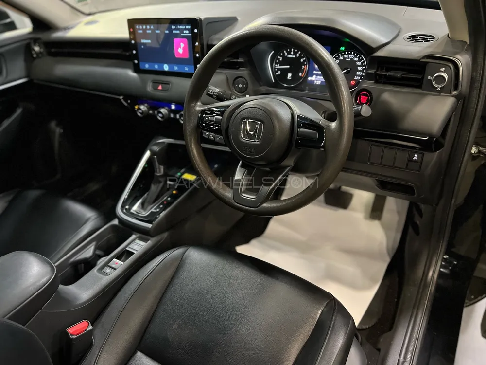 Honda HR-V 2023 for Sale in Karachi Honda HR-V 2023 for Sale in Karachi Image-8