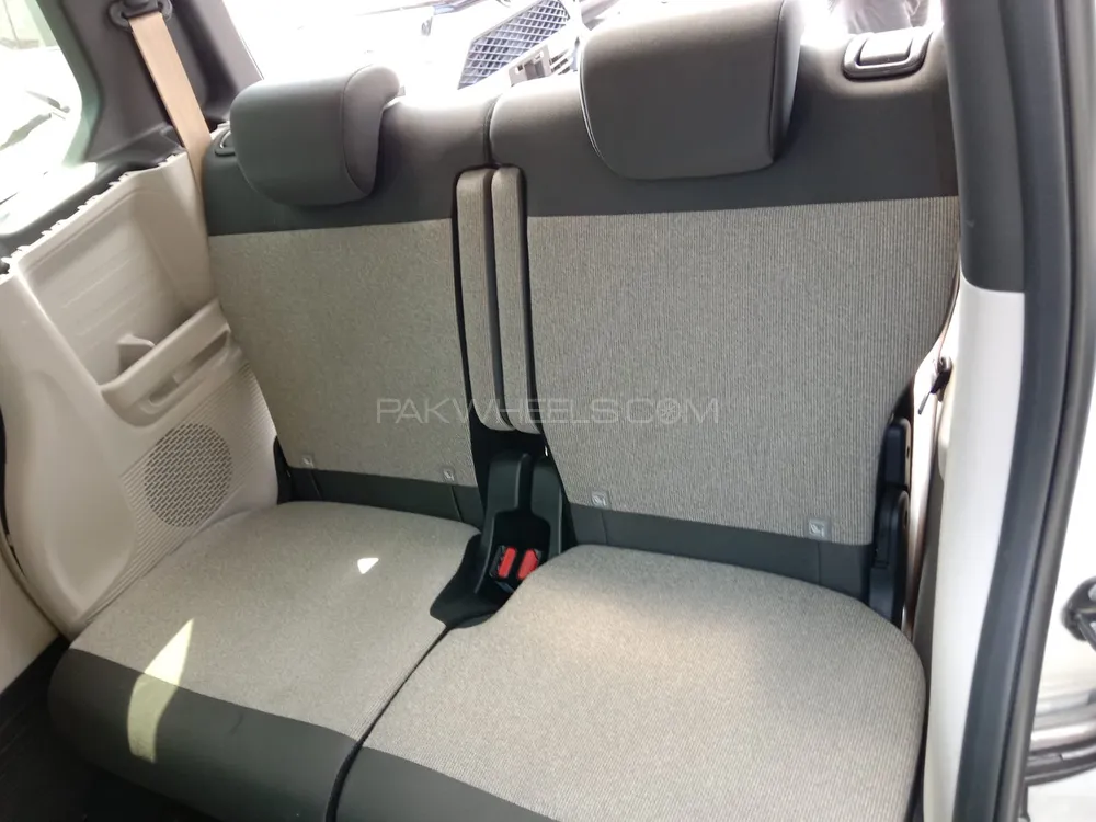 Honda N Box 2024 for Sale in Gujranwala Honda N Box 2024 for Sale in Gujranwala Image-8