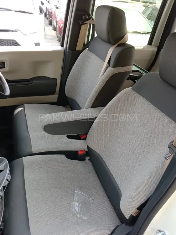 Honda N Box 2024 for Sale in Gujranwala Honda N Box 2024 for Sale in Gujranwala Image-3