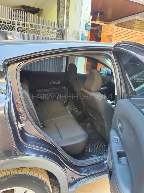 Honda Vezel 2014 for Sale in Rawalpindi Honda Vezel 2014 for Sale in Rawalpindi Image-7