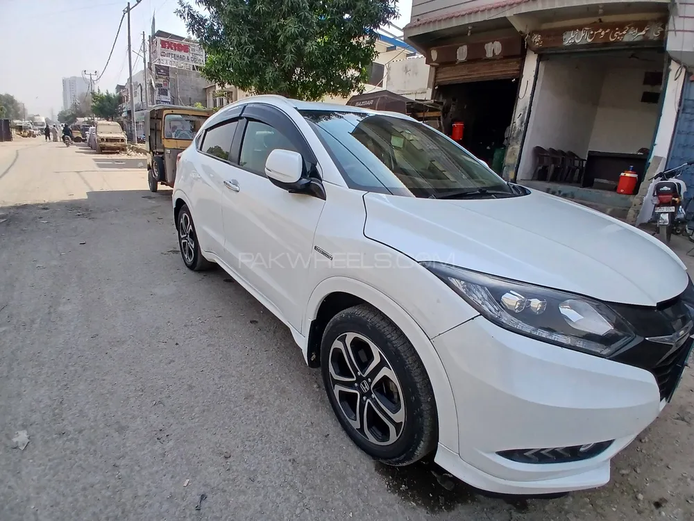 Honda Vezel 2016 for Sale in Karachi Honda Vezel 2016 for Sale in Karachi Image-5