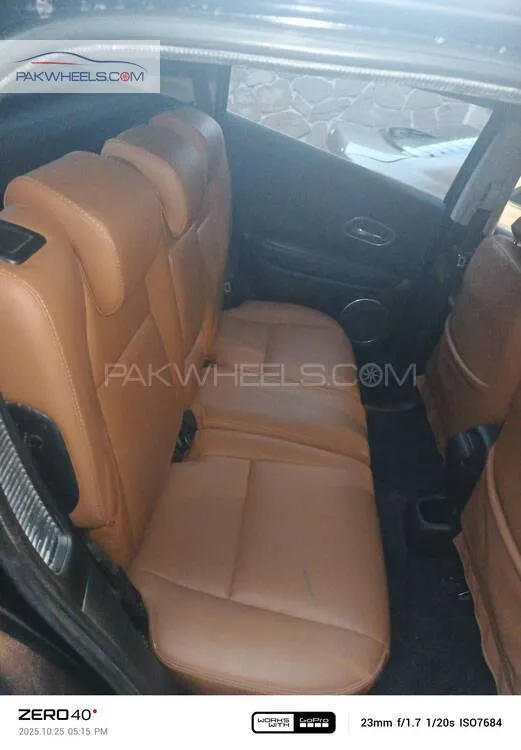 Honda Vezel 2017 for Sale in Lahore Honda Vezel 2017 for Sale in Lahore Image-11