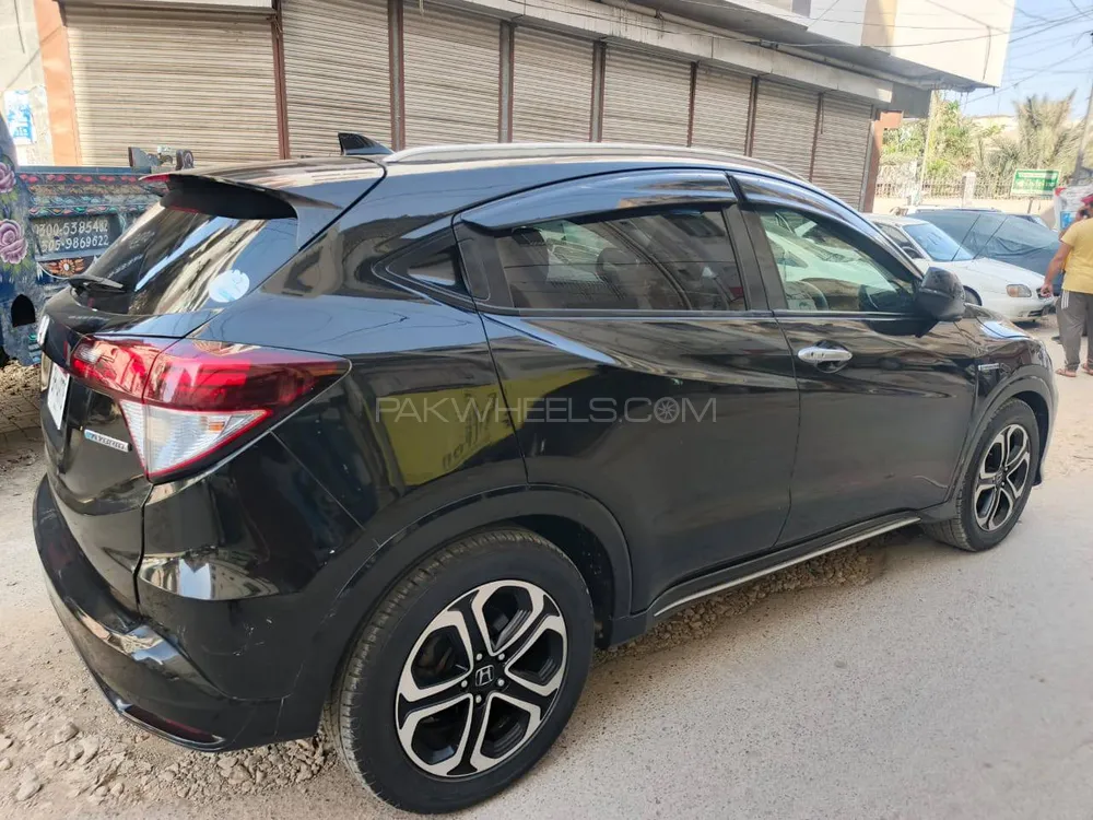 Honda Vezel 2017 for Sale in Karachi Honda Vezel 2017 for Sale in Karachi Image-6