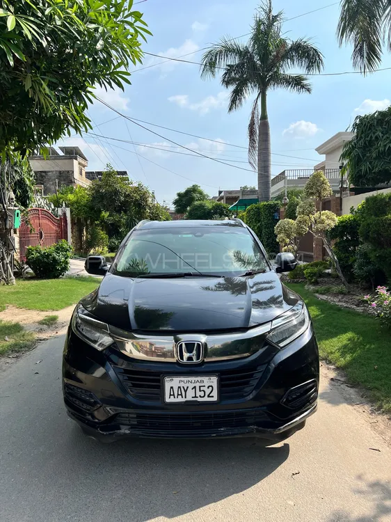Honda Vezel 2018 for Sale in Lahore Honda Vezel 2018 for Sale in Lahore Image-1