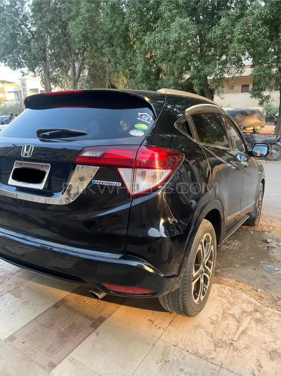 Honda Vezel 2016 for Sale in Karachi Honda Vezel 2016 for Sale in Karachi Image-2