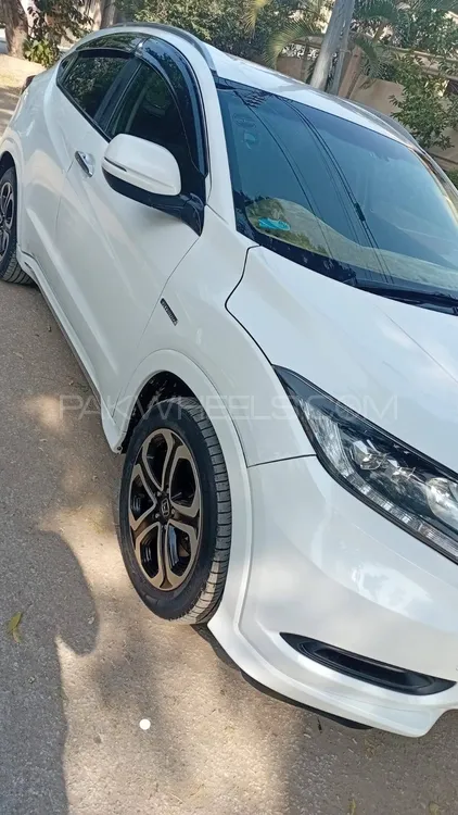 Honda Vezel 2016 for Sale in Karachi Honda Vezel 2016 for Sale in Karachi Image-6
