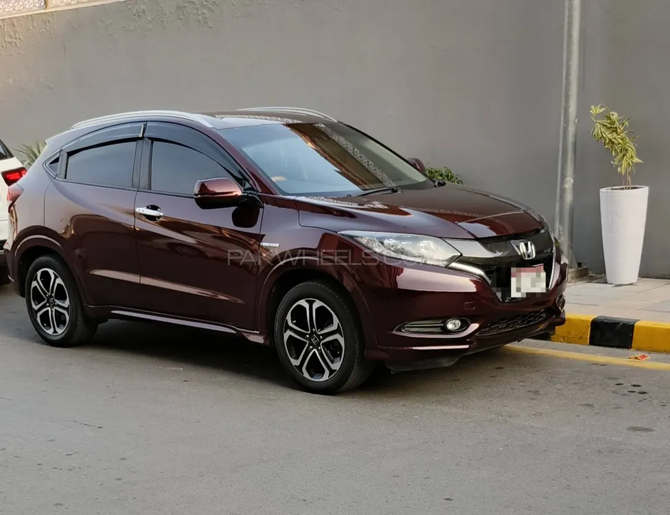 Honda Vezel 2015 for Sale in Islamabad Honda Vezel 2015 for Sale in Islamabad Image-1