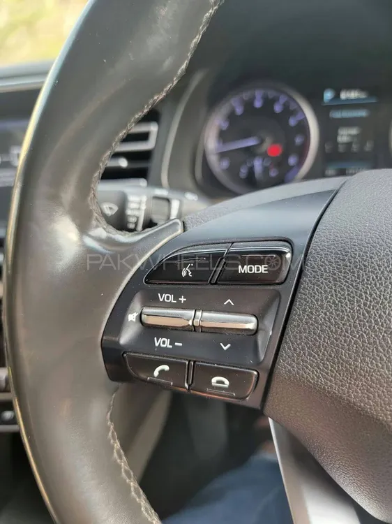 Hyundai Elantra 2021 for Sale in Faisalabad Hyundai Elantra 2021 for Sale in Faisalabad Image-17