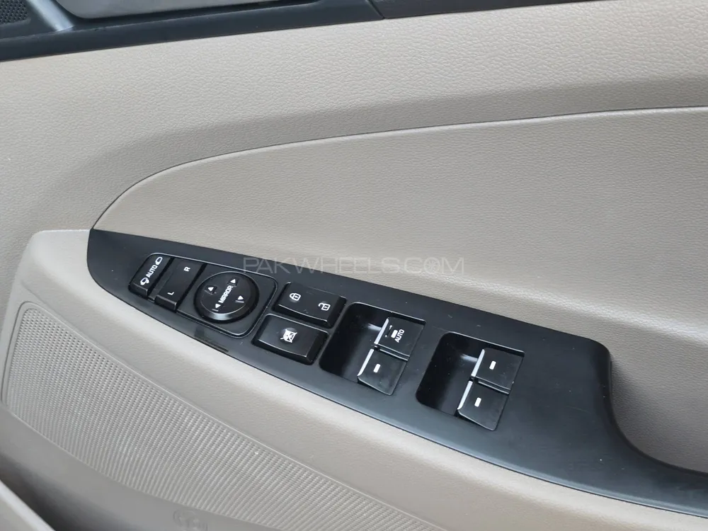 Hyundai Tucson 2022 for Sale in Karachi Hyundai Tucson 2022 for Sale in Karachi Image-8