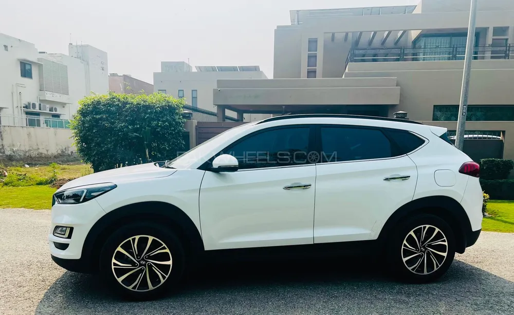Hyundai Tucson 2023 for Sale in Lahore Hyundai Tucson 2023 for Sale in Lahore Image-3
