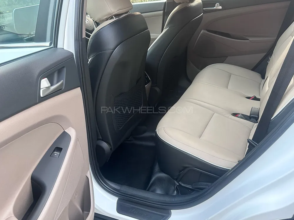 Hyundai Tucson 2023 for Sale in Lahore Hyundai Tucson 2023 for Sale in Lahore Image-9