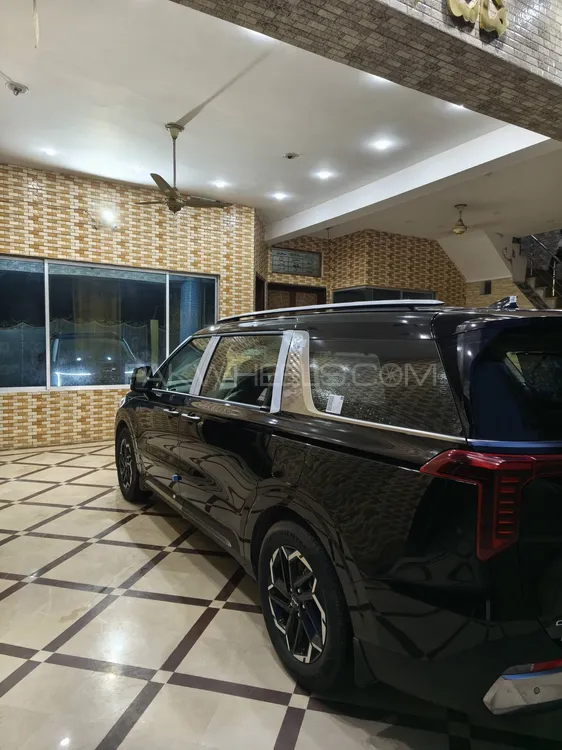 KIA Carnival 2025 for Sale in Lahore KIA Carnival 2025 for Sale in Lahore Image-9