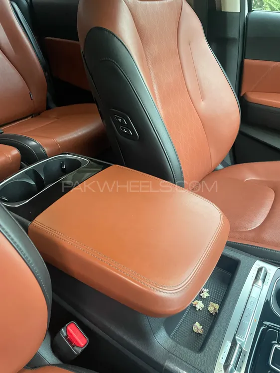 KIA Carnival 2021 for Sale in Lahore KIA Carnival 2021 for Sale in Lahore Image-12
