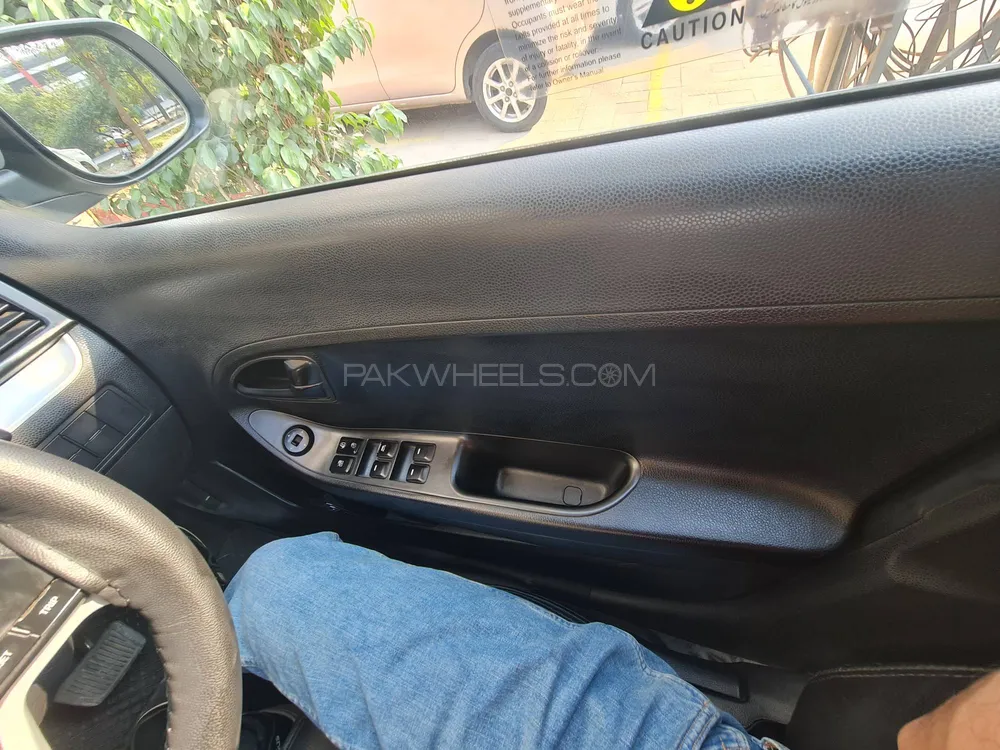 KIA Picanto 2021 for Sale in Lahore KIA Picanto 2021 for Sale in Lahore Image-6