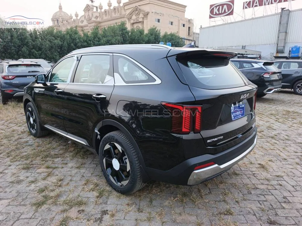 KIA Sorento 2025 for Sale in Lahore KIA Sorento 2025 for Sale in Lahore Image-5