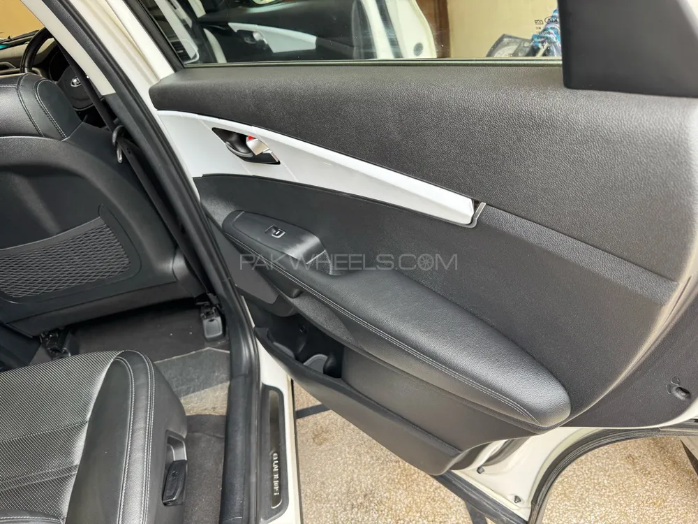 KIA Sorento 2022 for Sale in Lahore KIA Sorento 2022 for Sale in Lahore Image-13