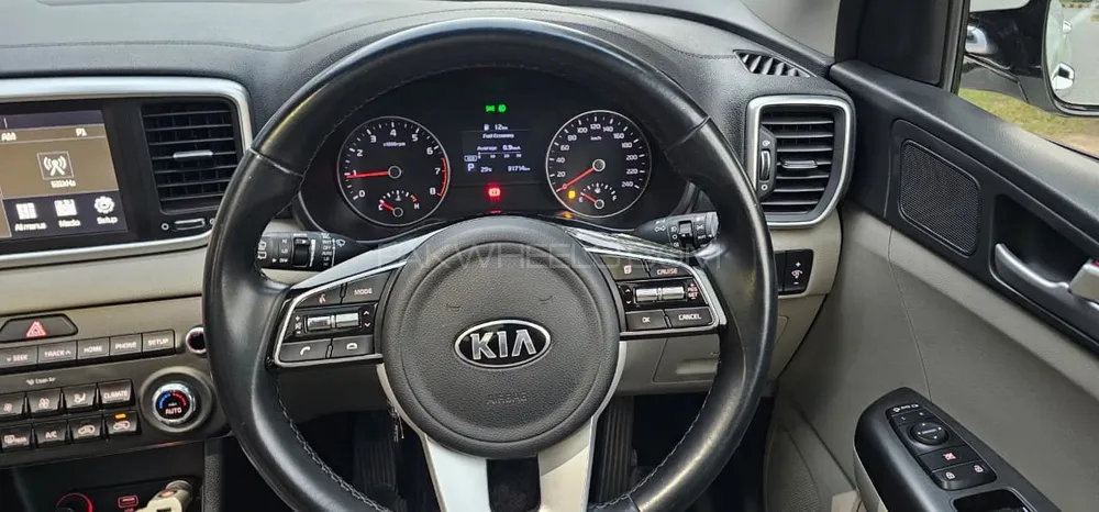 KIA Sportage 2021 for Sale in Faisalabad KIA Sportage 2021 for Sale in Faisalabad Image-5