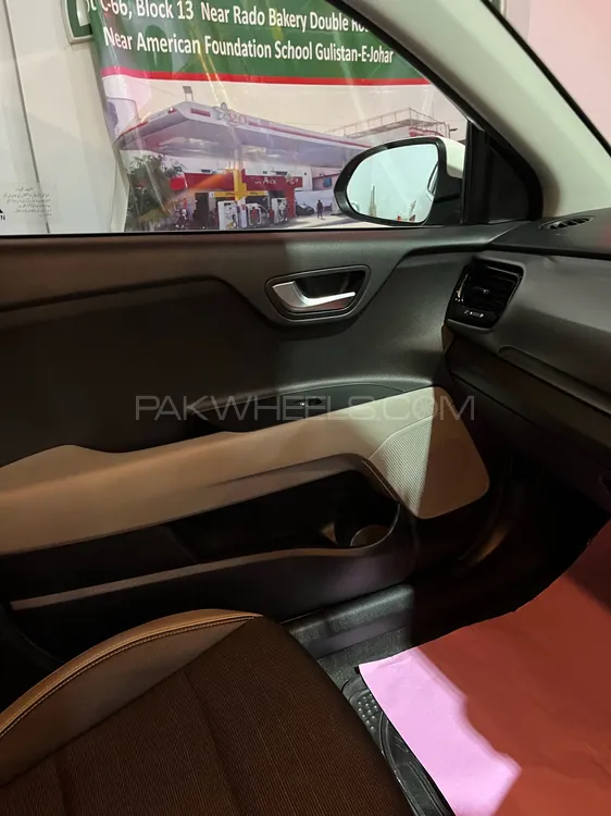 KIA Stonic 2023 for Sale in Karachi KIA Stonic 2023 for Sale in Karachi Image-8