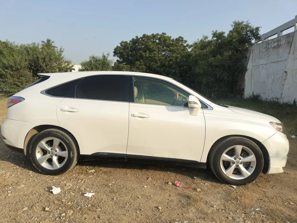 Lexus RX Series 2010 for Sale in Karachi Lexus RX Series 2010 for Sale in Karachi Image-5