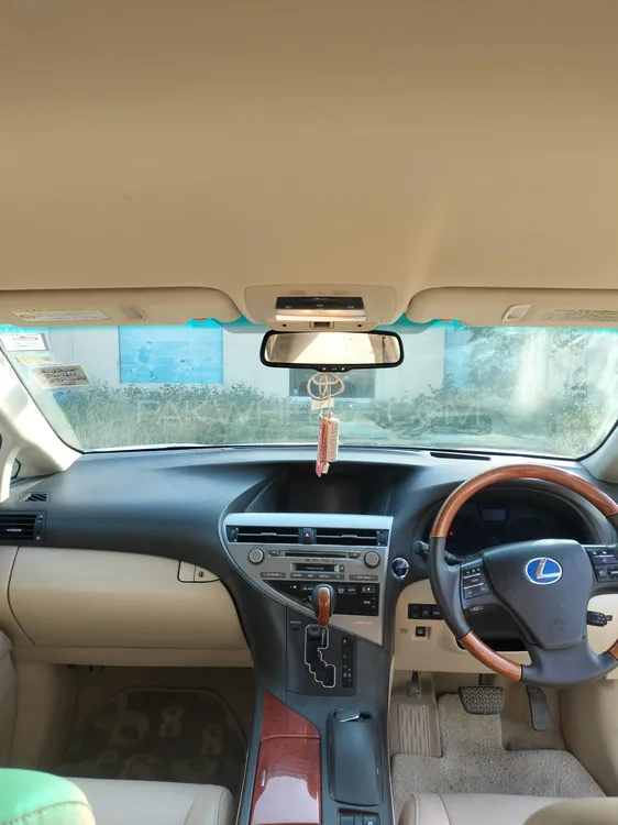 Lexus RX Series 2010 for Sale in Karachi Lexus RX Series 2010 for Sale in Karachi Image-9
