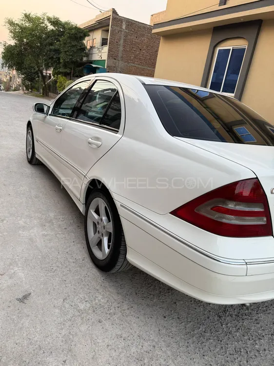 Mercedes Benz C Class 2006 for Sale in Islamabad Mercedes Benz C Class 2006 for Sale in Islamabad Image-3