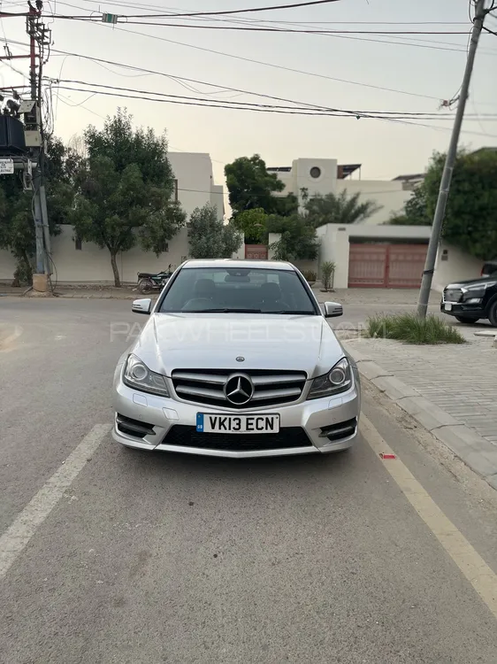 Mercedes Benz C Class 2012 for Sale in Karachi Mercedes Benz C Class 2012 for Sale in Karachi Image-3