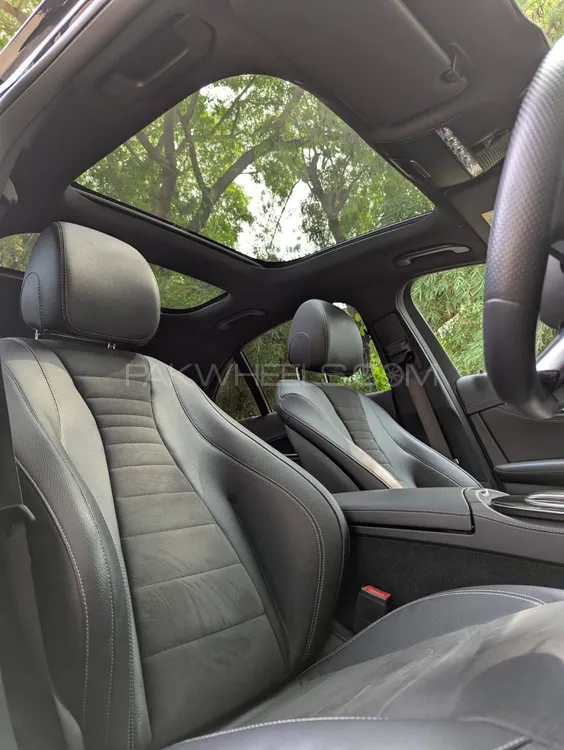 Mercedes Benz E Class 2022 for Sale in Lahore Mercedes Benz E Class 2022 for Sale in Lahore Image-6