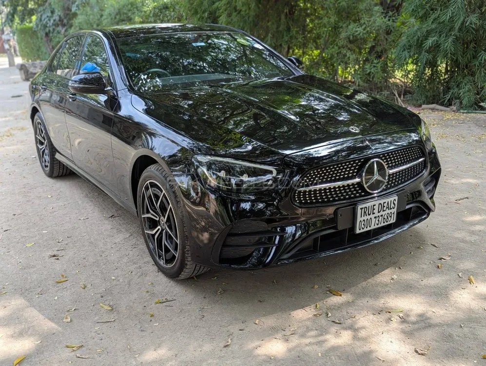 Mercedes Benz E Class 2022 for Sale in Lahore Mercedes Benz E Class 2022 for Sale in Lahore Image-2