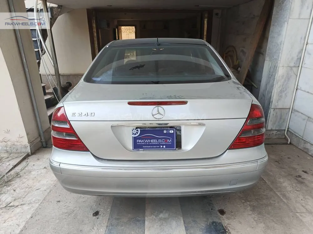 Mercedes Benz E Class 2004 for Sale in Rawalpindi Mercedes Benz E Class 2004 for Sale in Rawalpindi Image-4