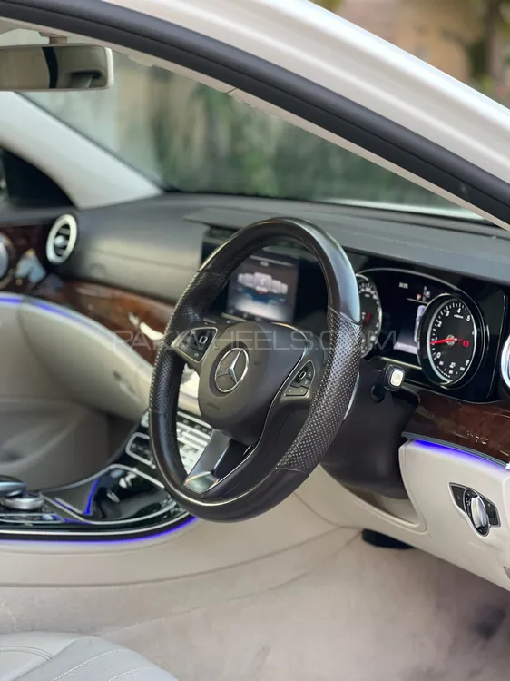 Mercedes Benz E Class 2017 for Sale in Lahore Mercedes Benz E Class 2017 for Sale in Lahore Image-11