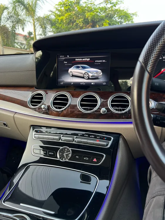 Mercedes Benz E Class 2017 for Sale in Lahore Mercedes Benz E Class 2017 for Sale in Lahore Image-14