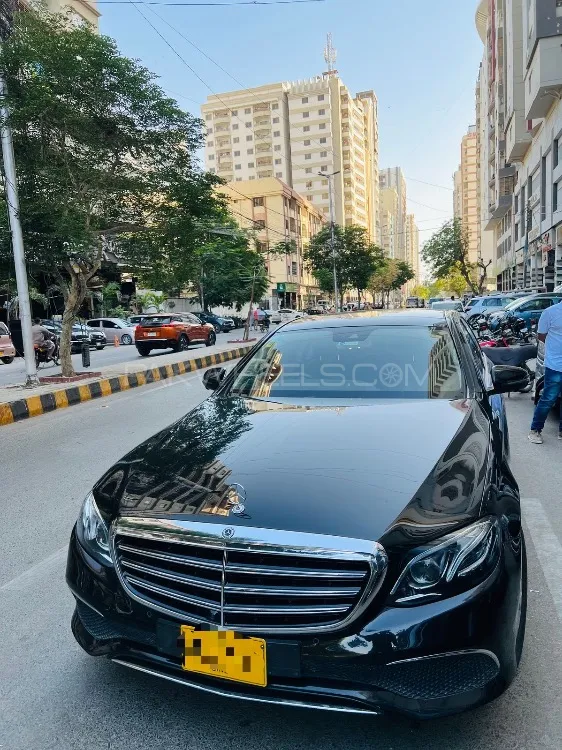 Mercedes Benz E Class 2018 for Sale in Multan Mercedes Benz E Class 2018 for Sale in Multan Image-2