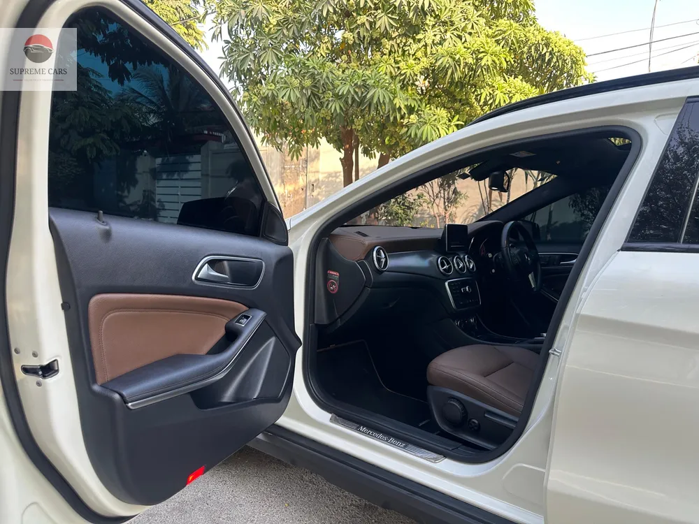 Mercedes Benz GLA Class 2015 for Sale in Karachi Mercedes Benz GLA Class 2015 for Sale in Karachi Image-16