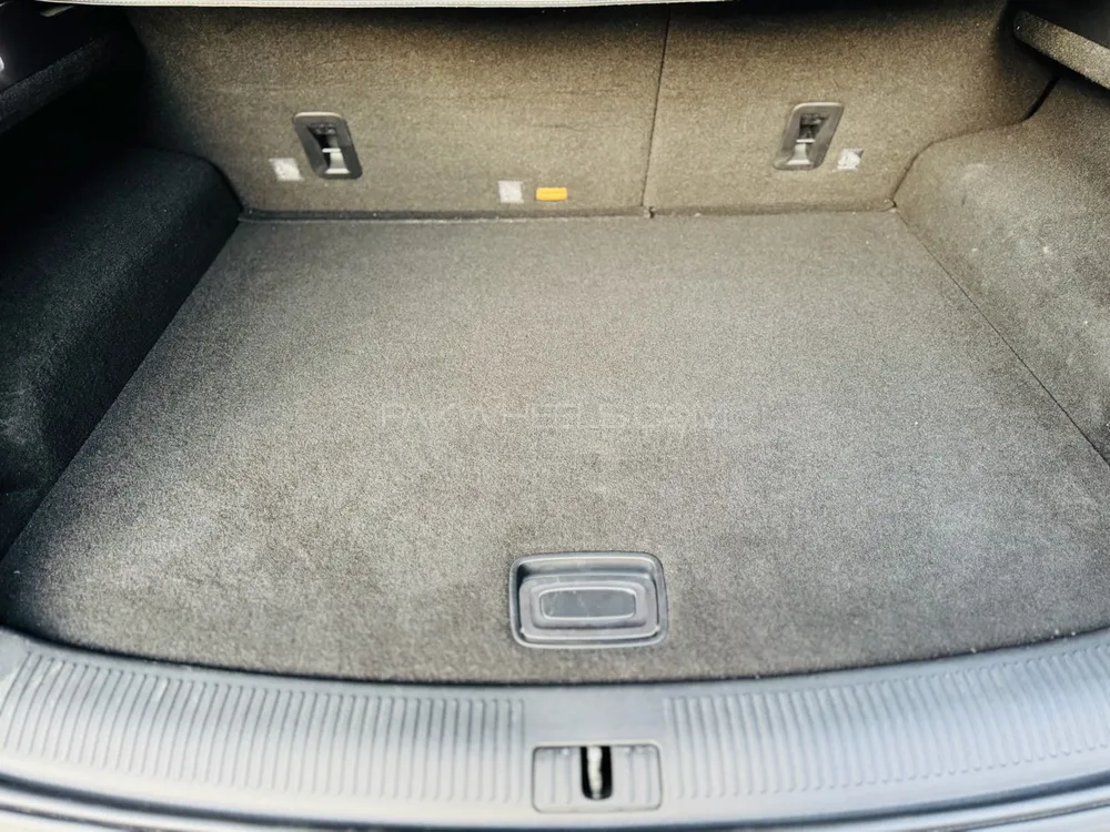 MG HS 2023 for Sale in Lahore MG HS 2023 for Sale in Lahore Image-17