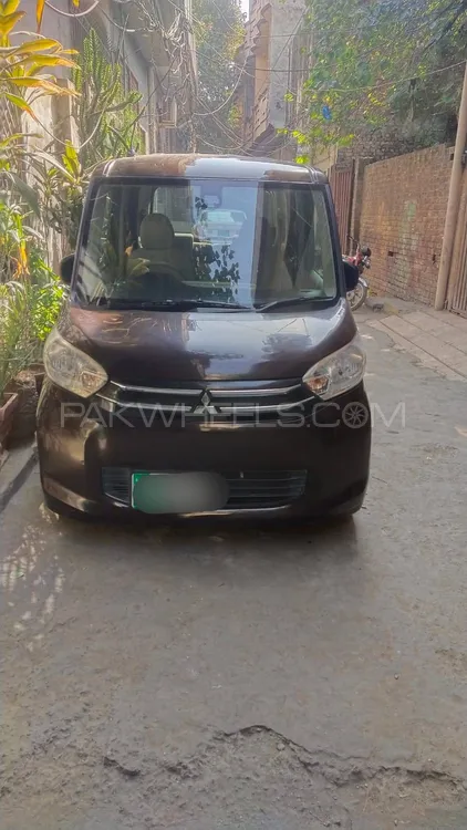 Mitsubishi Ek Wagon 2018 for Sale in Lahore Mitsubishi Ek Wagon 2018 for Sale in Lahore Image-7