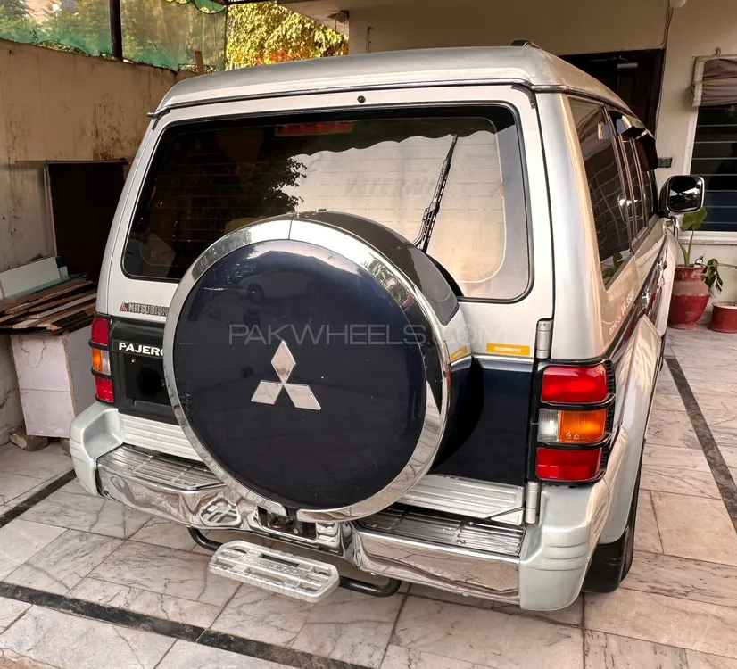 مٹسوبیشی پجیرو 1993 for Sale in اسلام آباد مٹسوبیشی پجیرو 1993 for Sale in اسلام آباد Image-5