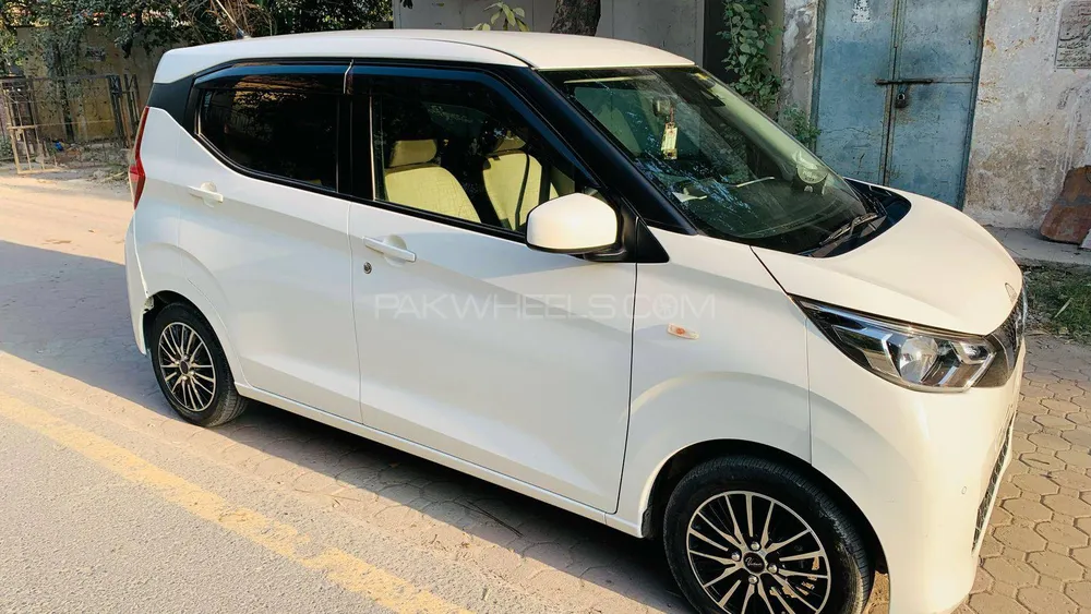 Nissan Dayz 2020 for Sale in Lahore Nissan Dayz 2020 for Sale in Lahore Image-8