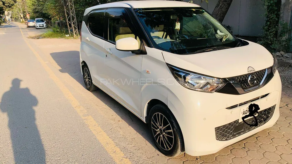 Nissan Dayz 2020 for Sale in Lahore Nissan Dayz 2020 for Sale in Lahore Image-1