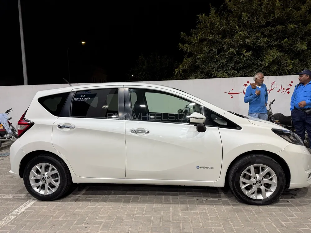 Nissan Note 2019 for Sale in Lahore Nissan Note 2019 for Sale in Lahore Image-4