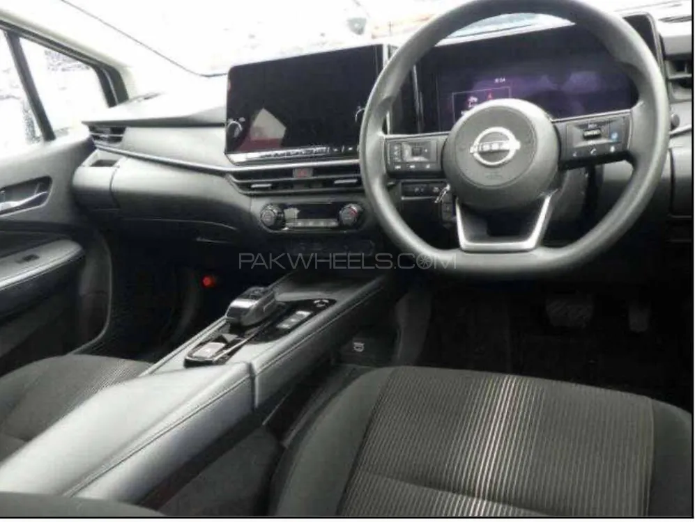Nissan Note 2022 for Sale in Lahore Nissan Note 2022 for Sale in Lahore Image-9
