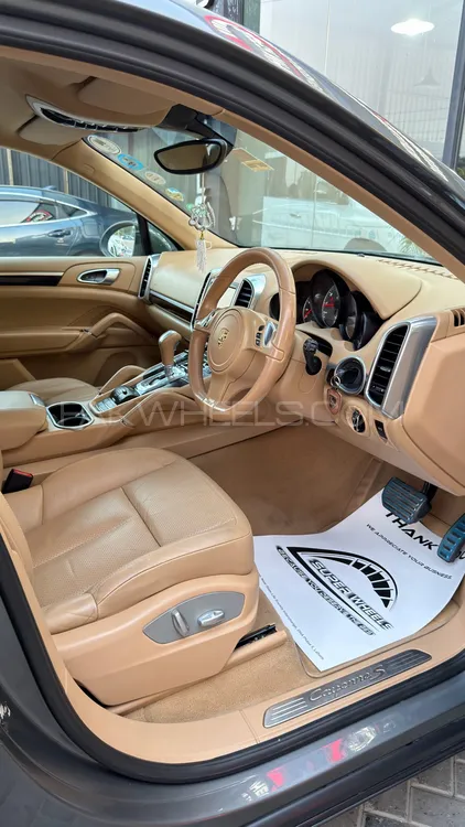 Porsche Cayenne 2014 for Sale in Lahore Porsche Cayenne 2014 for Sale in Lahore Image-5