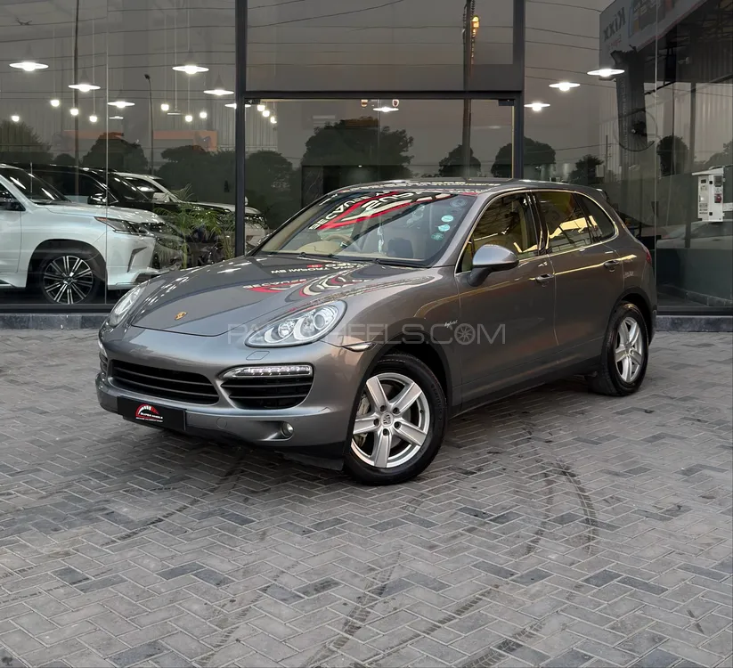 Porsche Cayenne 2014 for Sale in Lahore Porsche Cayenne 2014 for Sale in Lahore Image-1
