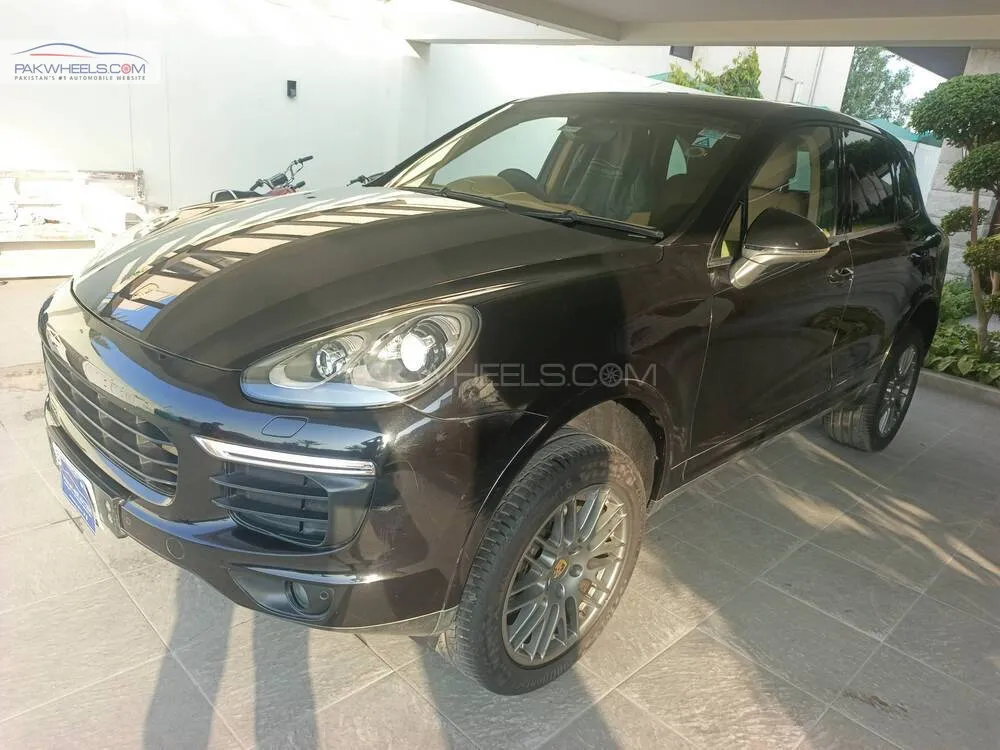 Porsche Cayenne 2017 for Sale in Karachi Porsche Cayenne 2017 for Sale in Karachi Image-3