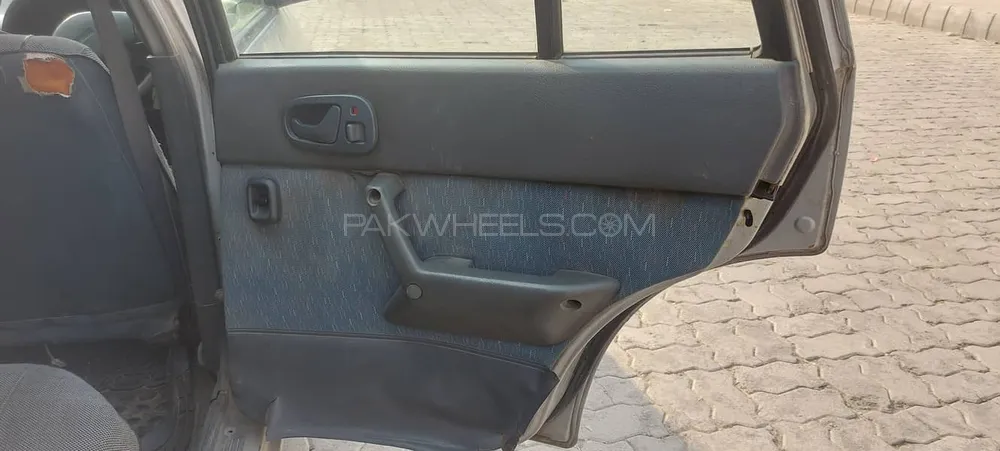 Suzuki Cultus 2001 for Sale in Peshawar Suzuki Cultus 2001 for Sale in Peshawar Image-2