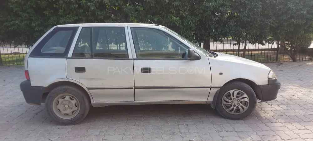 Suzuki Cultus 2001 for Sale in Peshawar Suzuki Cultus 2001 for Sale in Peshawar Image-12